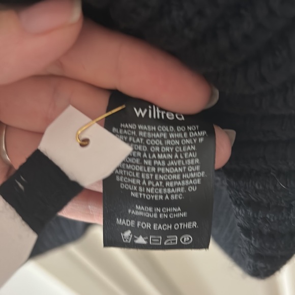Nwot WILFRED ARITZIA Belize sweater small - Picture 9 of 12